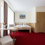 Kiwi 3*
