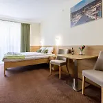 Kiwi Konukevi 3*