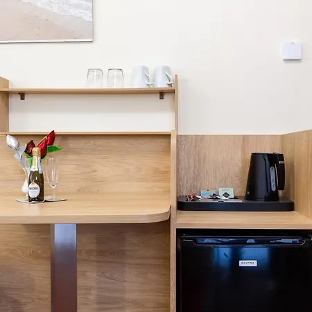 Kiwi Πανσιόν 3*